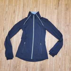 Lululemon lightweight windbreaker size 2